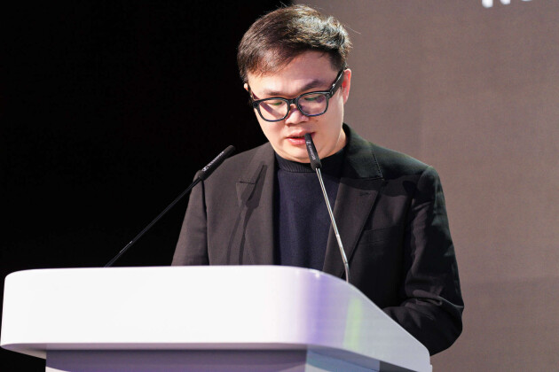 共筑AI智能眼镜生态闪极AI拍拍镜亮相MWC2025华为展区(图2)
