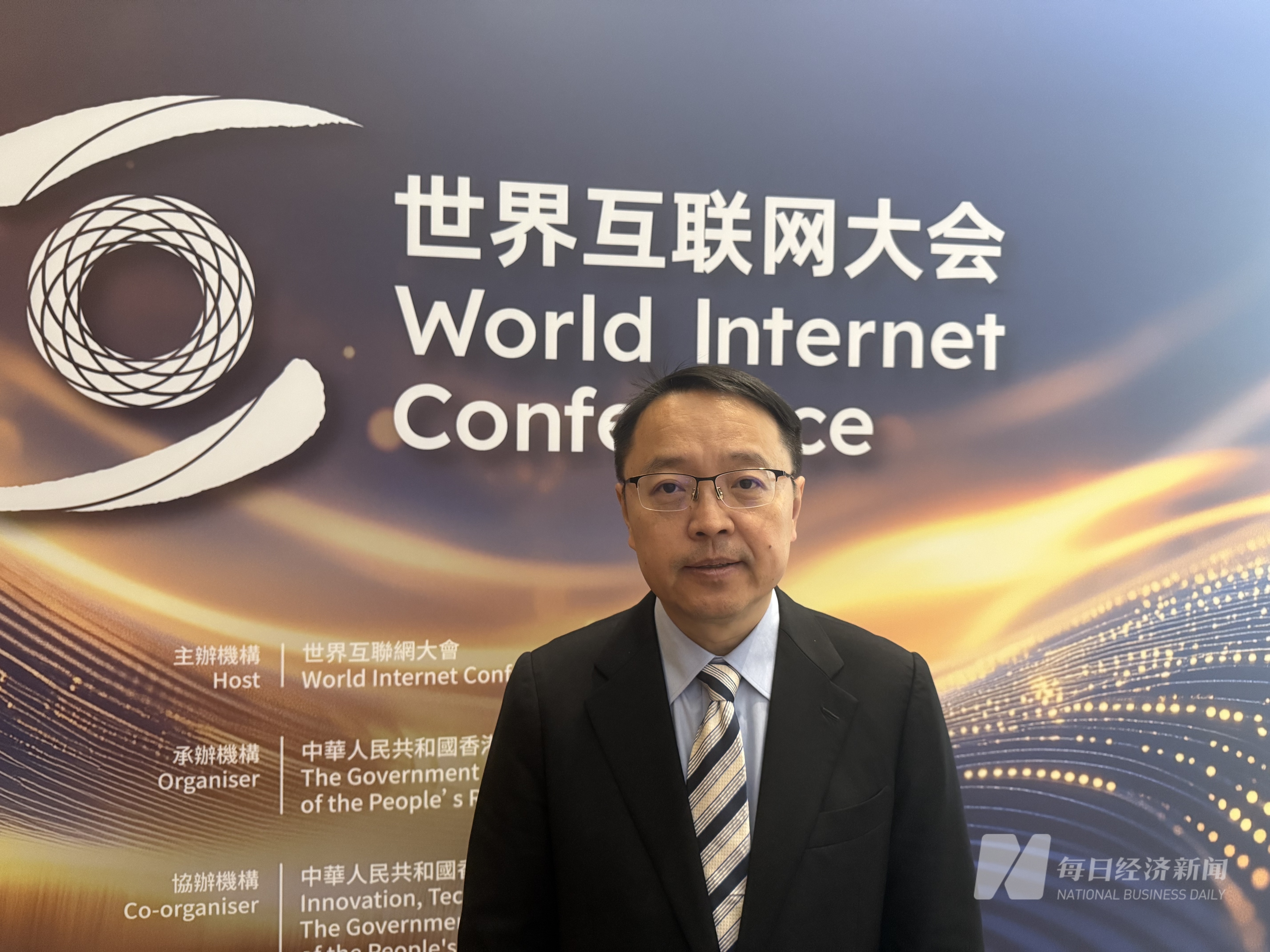创新科技大咖说｜“网络攻击主流大模型时成功率超60%”专访思科公司大中华区资深副总裁兼首席技术官侯胜利：AI加速落地需同步关注安全与技术创新(图1)