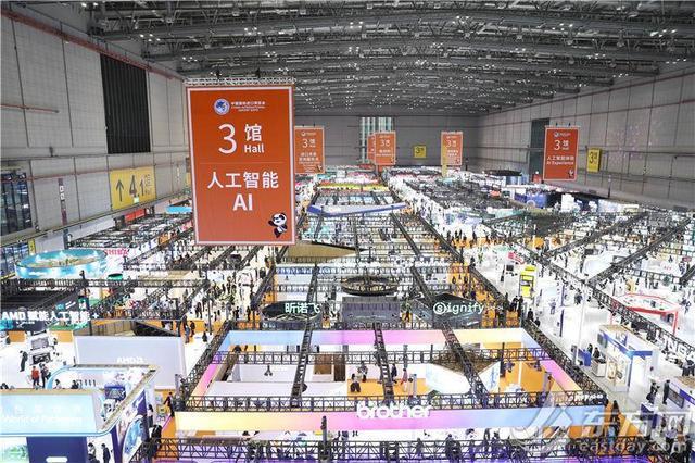 long8：大国“展”略｜从机械臂到具身机器人：进博会见证制造业“智变”(图10)
