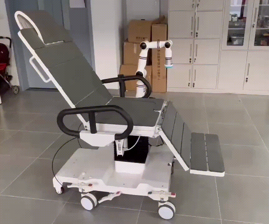 long8：270万元的洗澡机器人4万人报名体验离“全自动洗澡”有多远？(图6)